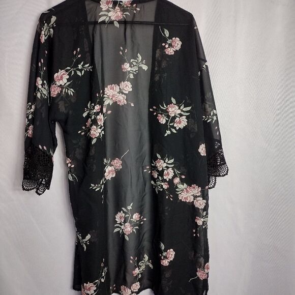 Wallflower sheer cardigan  - Picture 2 of 7